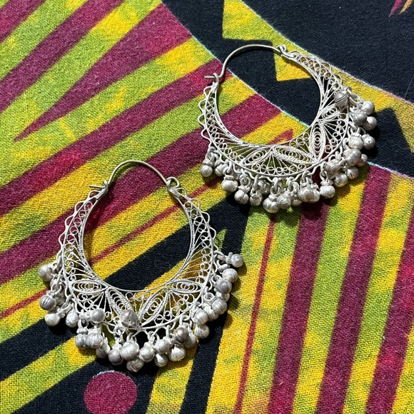VTG Bali Style Jhumka Silver Tone Metal Filigree Pierced Earrings - Picture 4 of 4